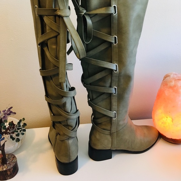 Hot Topic Shoes Once Upon A Time Snow White Knee High